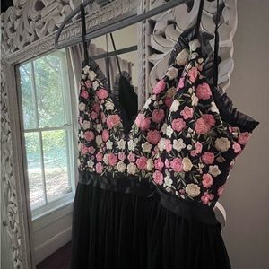 Needle and Thread embroidered dress size 6